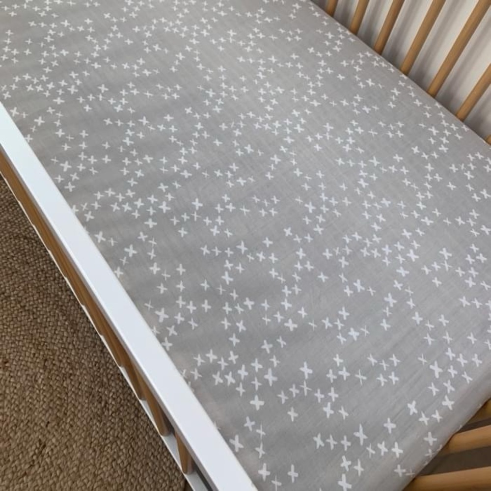 SpearmintLOVE Silver Kisses Muslim Crib Sheets NWOT - 2 Pack